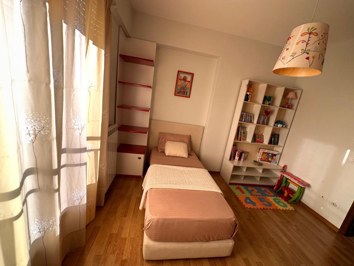 דירות טיראנה Casa Mia - Hidden Gem Near The New Boulevard מראה חיצוני תמונה